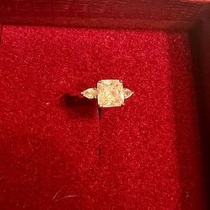 Premier Designs Three Stone Ring